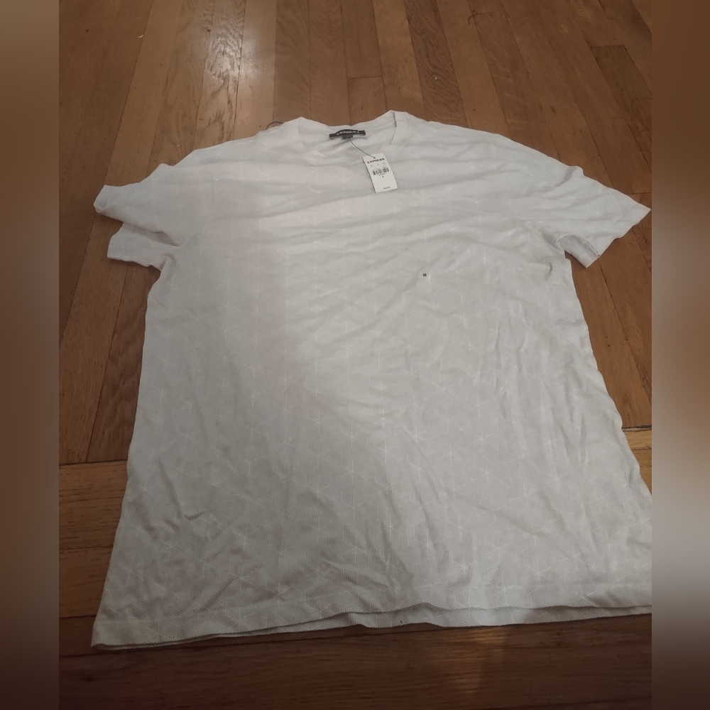 White With Grey Line Pattern Athletic NWT Express Shirt Size Medium